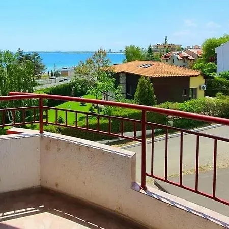 - Prestige Sea Viev Апартаменты