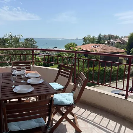 - Prestige Sea Viev Апартаменты Солнечный берег