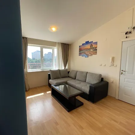 - Prestige Sea Viev *