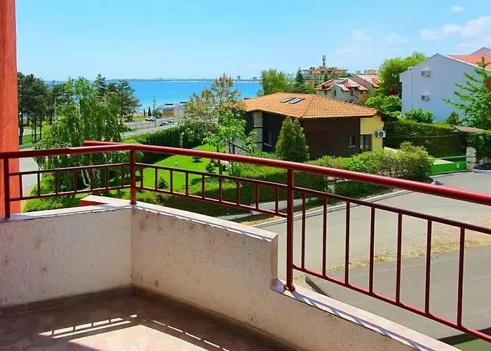 - Prestige Sea Viev Apartment