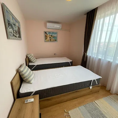 - Prestige Sea Viev Apartment