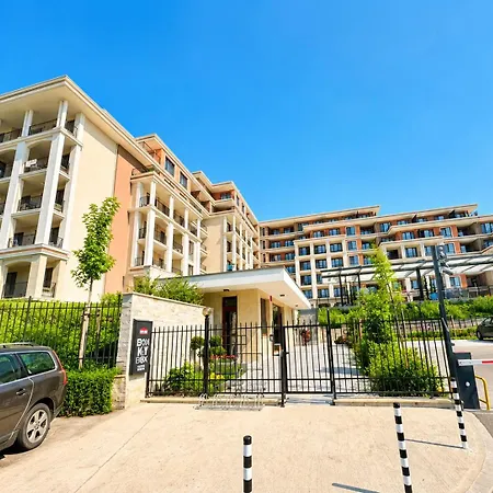 & - Sea Viev Апартаменти Сонячний Берег