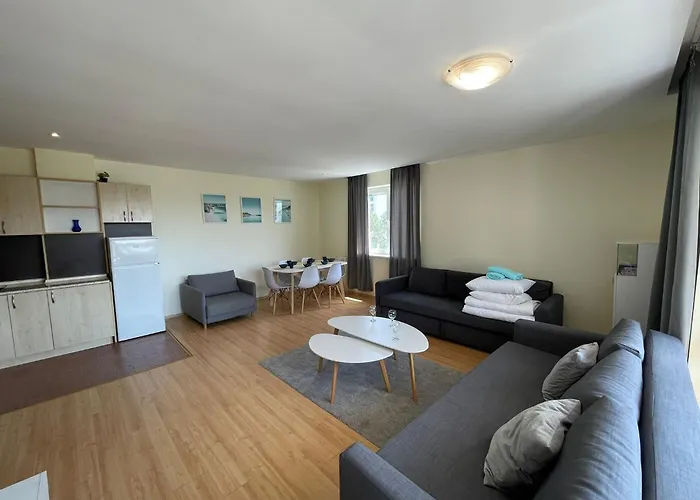 - Prestige Sea Viev Апартаменти *