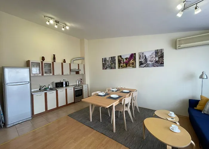 - Prestige Sea Viev Апартаменти *