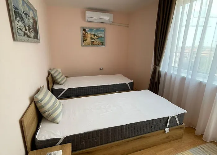 - Prestige Sea Viev Апартаменти