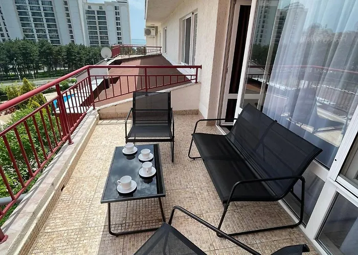 - Prestige Sea Viev Апартаменти